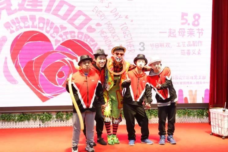 解答疑惑,皮蛋很难闻,但是很多人爱吃,这是为什么呢?知识问答网页