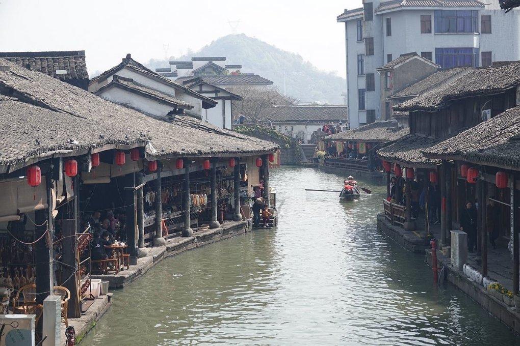 张纪中拍的《新西游记》收视率怎么样？在央视播过吗？